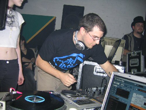 haf21.jpg (47930 bytes)