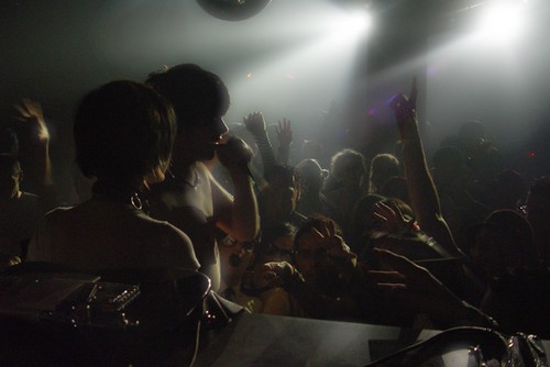 manip_adriannagraham.jpg (28664 bytes)