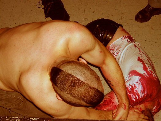 Fight1.JPG (59858 bytes)