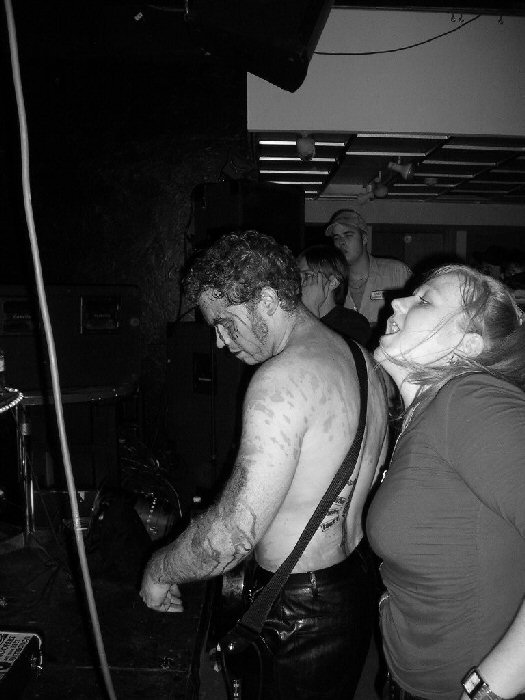 Molester1.JPG (70399 bytes)