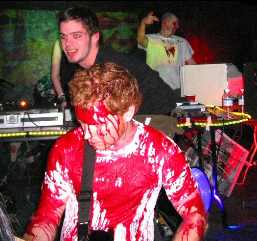 NYE4.jpg (88885 bytes)