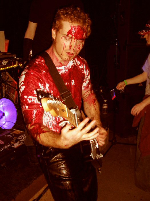 P1010022.JPG (79384 bytes)