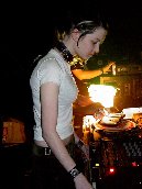 010228.jpg_th.jpeg (7225 bytes)