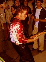 Theshowstarts..._th.jpg (11848 bytes)