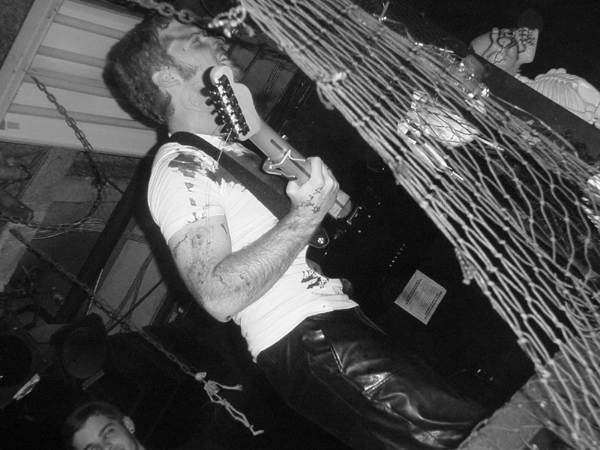 slammer10.jpg.jpeg (49835 bytes)